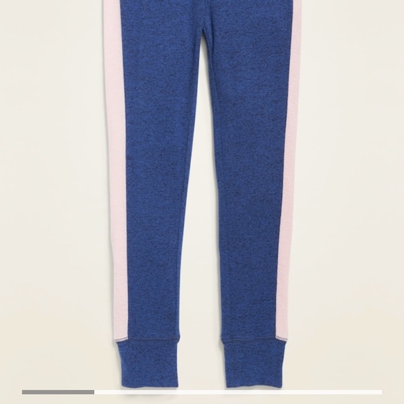 Girls plush knit jogger/hoodie set - Picture 4 of 6